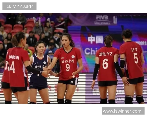 重庆排球队中路突破策略解析与技术深度剖析