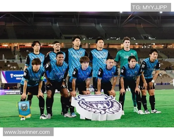 广岛三箭迎战鹿角鹿岛争夺J联赛冠军宝座的关键之战